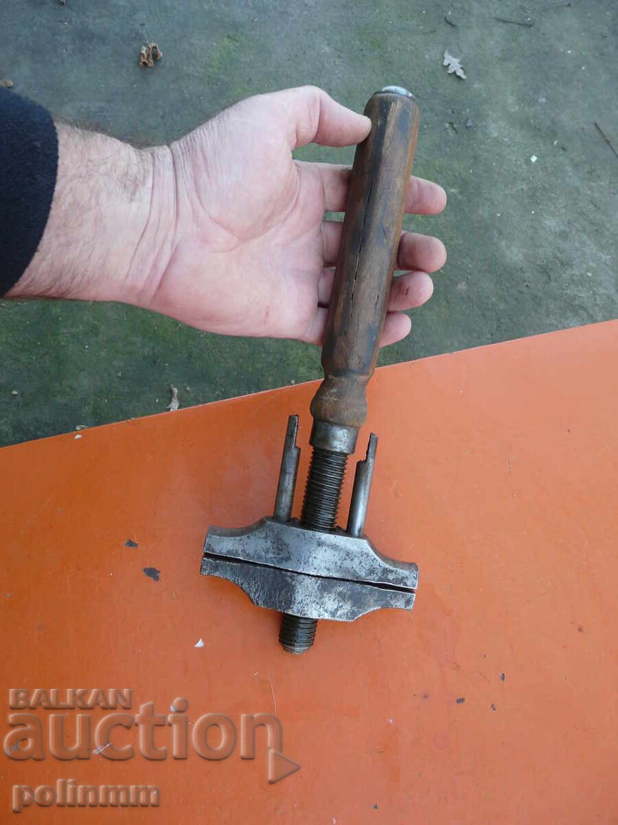 Аукцион Стар винтов ключ - 12 Аукцион Стар винтов ключ - 12