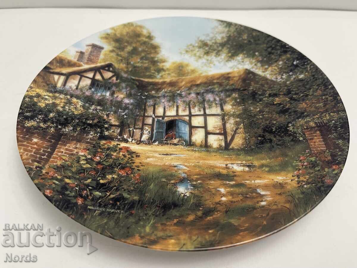 Ένα όμορφο πορσελάνινο πιάτο με τιμή 13.90 BGN | € 7.11 Ένα όμορφο πορσελάνινο πιάτο με τιμή 13.90 BGN | € 7.11