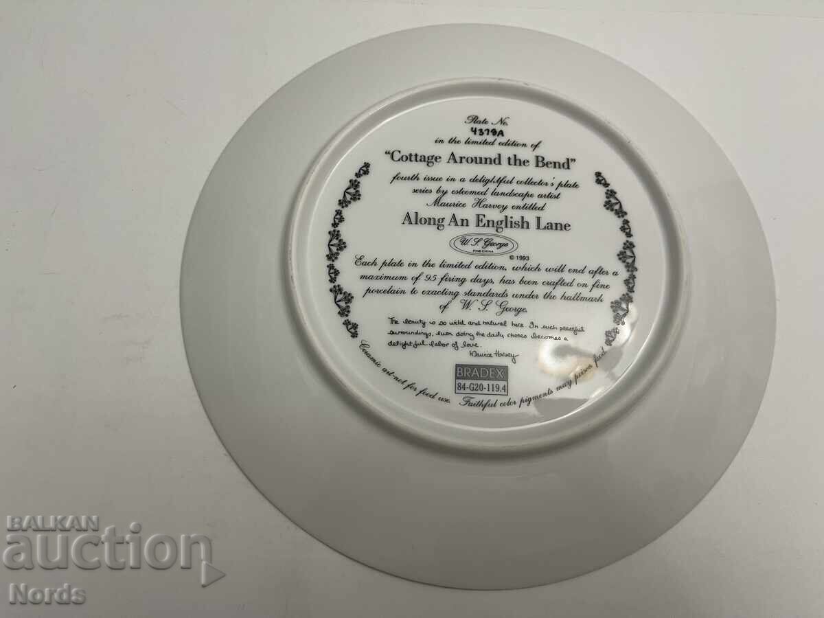 Δημοπρασία Ένα όμορφο πορσελάνινο πιάτο Δημοπρασία Ένα όμορφο πορσελάνινο πιάτο