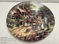 Ένα όμορφο πορσελάνινο πιάτο