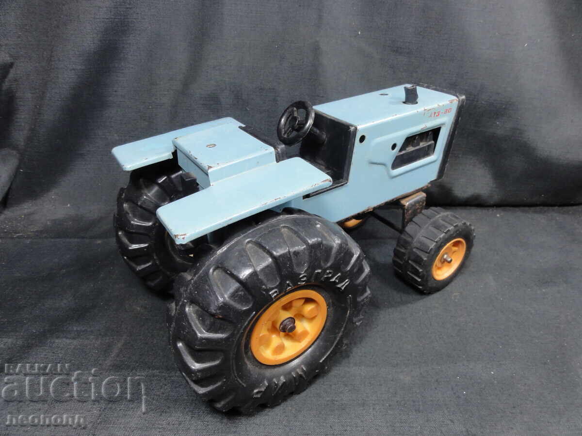 Auction OLD RETRO SOCIALIST NRB METAL TOY TRACTOR MIR RAZGRAD Auction OLD RETRO SOCIALIST NRB METAL TOY TRACTOR MIR RAZGRAD