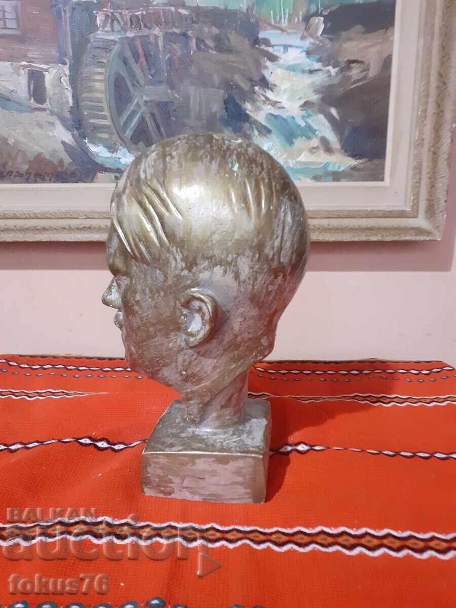 Licitație Bust impresionant al lui Hitler din beton turnat, culoare bronz Licitație Bust impresionant al lui Hitler din beton turnat, culoare bronz