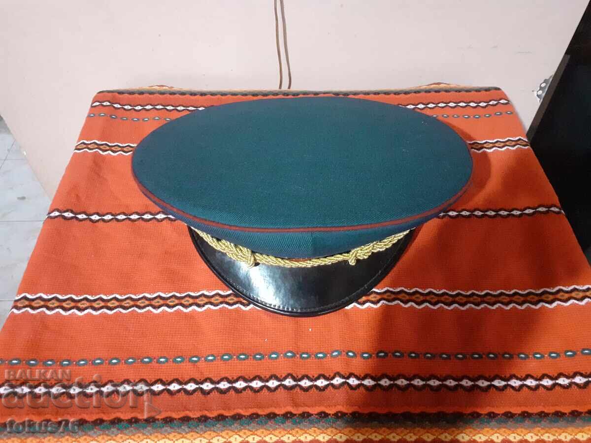 Veche șapcă de paradă militară BNA, uniformă socialistă cu preț 69.00 BGN | € 35.28