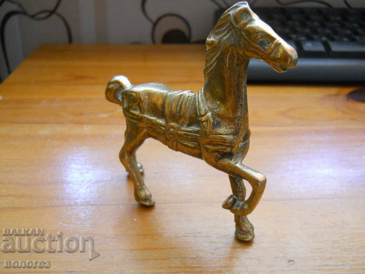 Statueta din bronz - cal cu preț € 15.40 | 30.12 BGN