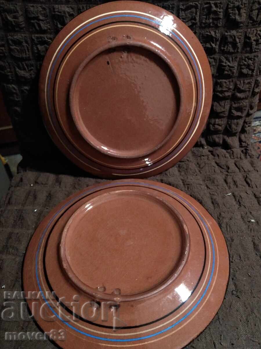 Delivery of Ceramic Plates. 2 pieces Delivery of Ceramic Plates. 2 pieces