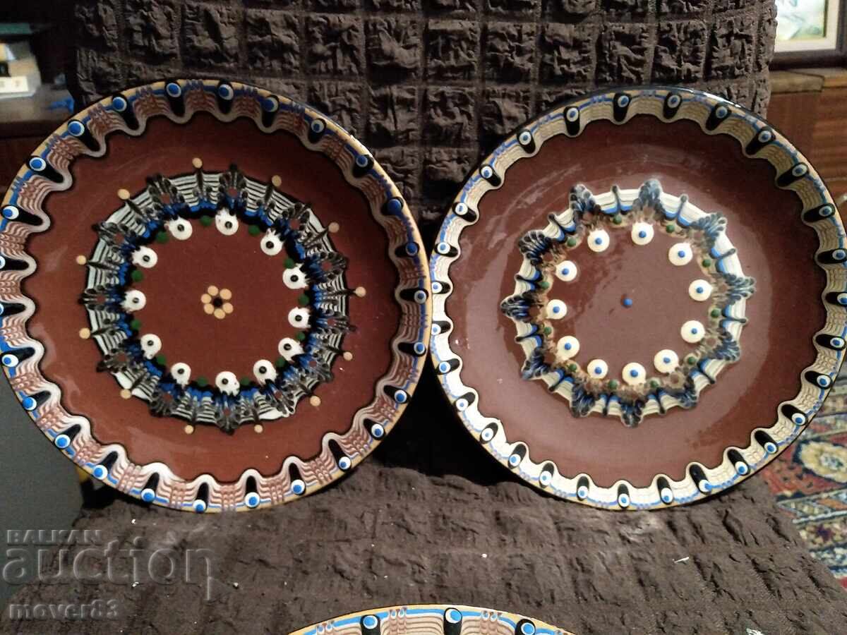 Ceramic plates. 3 pieces with price 4.50 BGN | € 2.30 Ceramic plates. 3 pieces with price 4.50 BGN | € 2.30