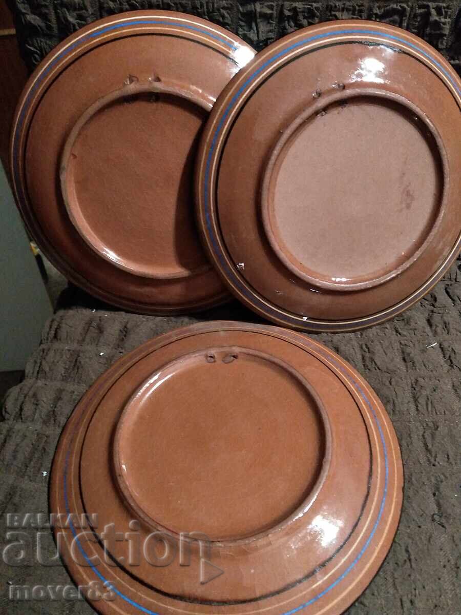 Delivery of Ceramic plates. 3 pieces Delivery of Ceramic plates. 3 pieces
