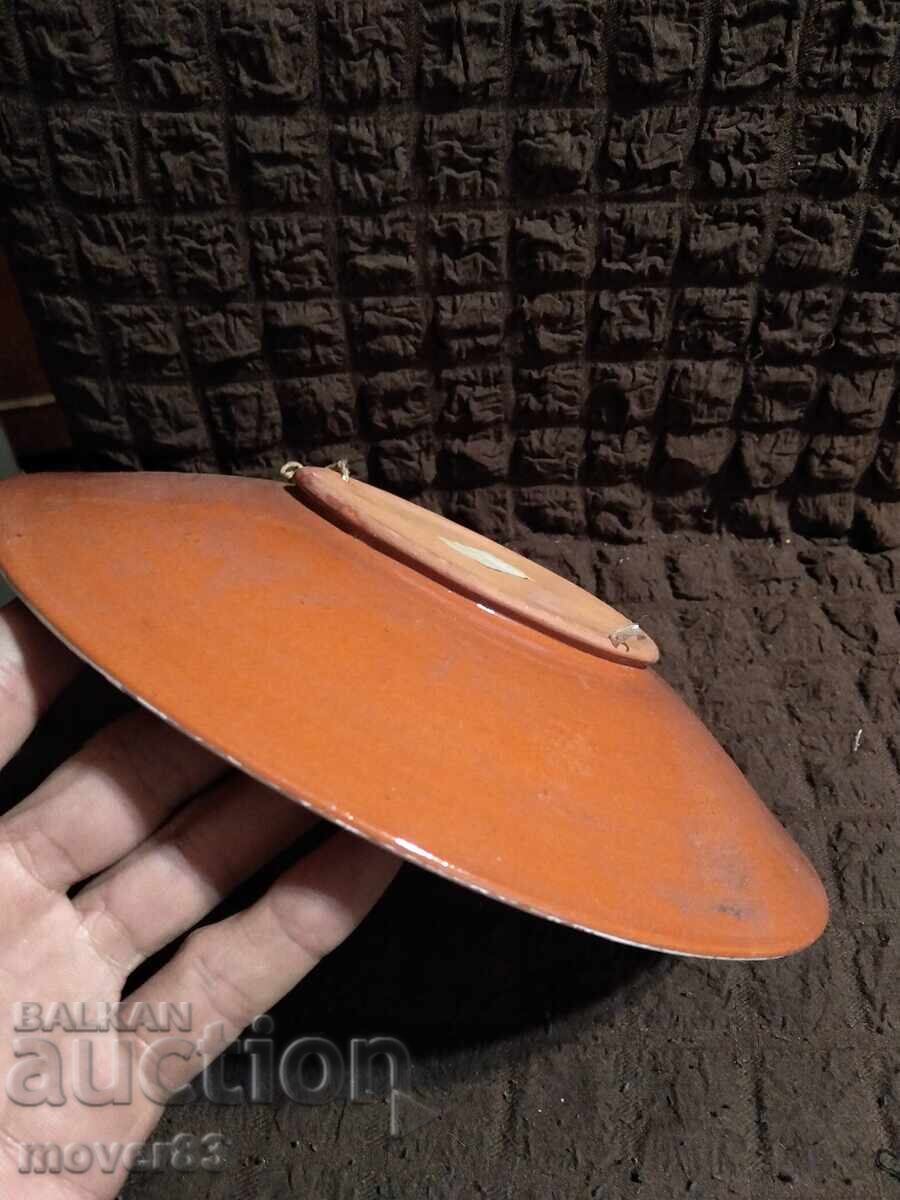 Παράδοση Κεραμικό πιάτο