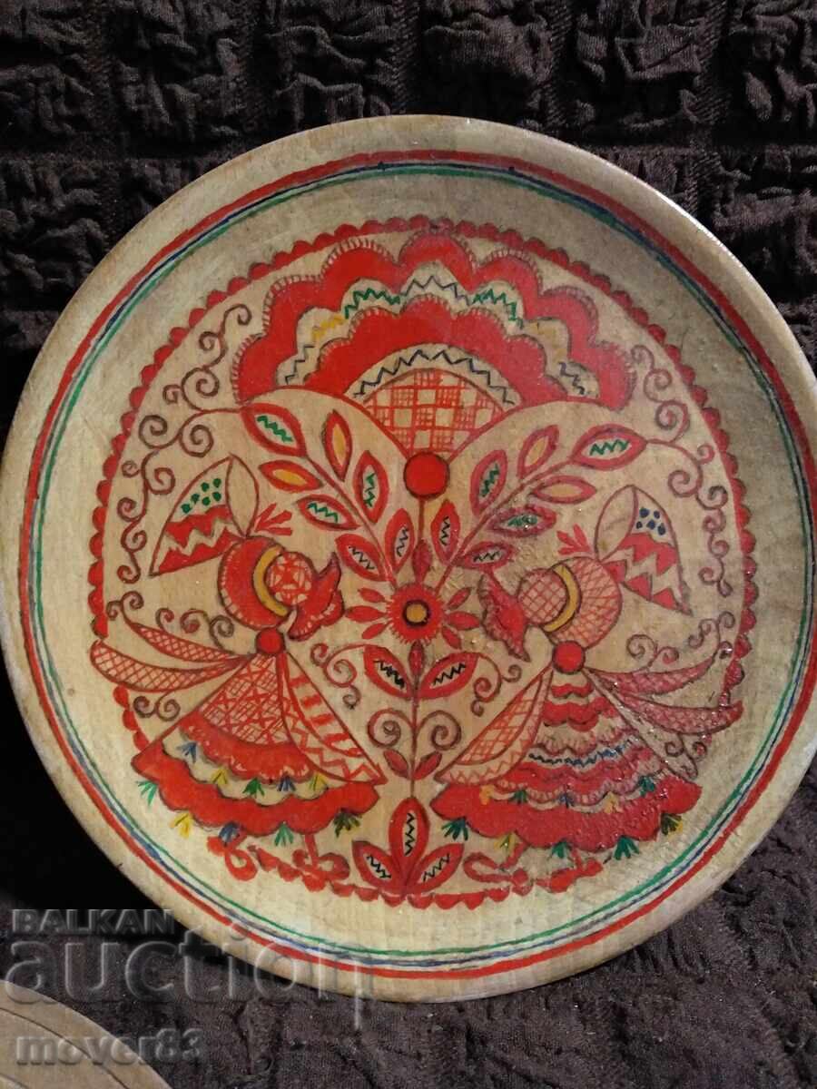 Πιάτα/Δίσκοι. Ξύλο. 3 τεμάχια με τιμή 0.99 BGN | € 0.51