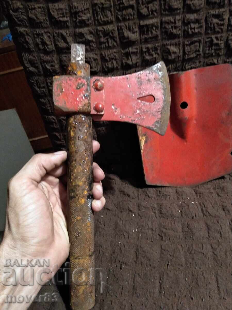 Tools. Firefighting. Axe/Shovel. Set - 5