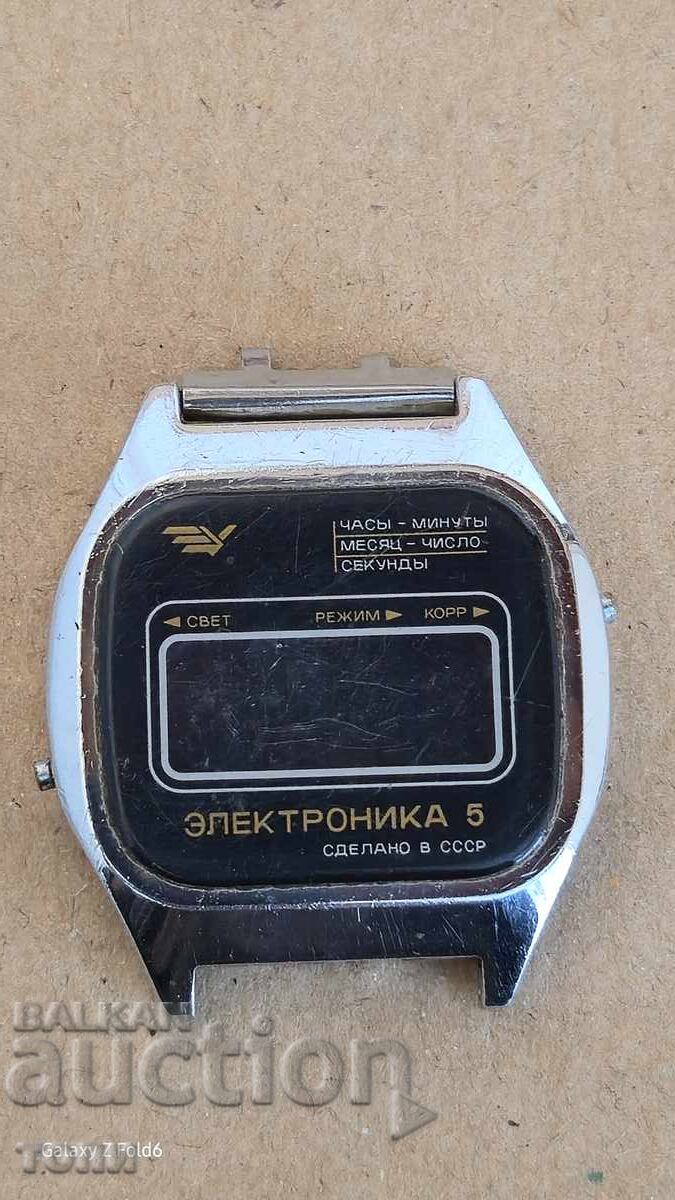 WATCH IS RARE I DON'T KNOW IF THE BZC WORKS!!!!!