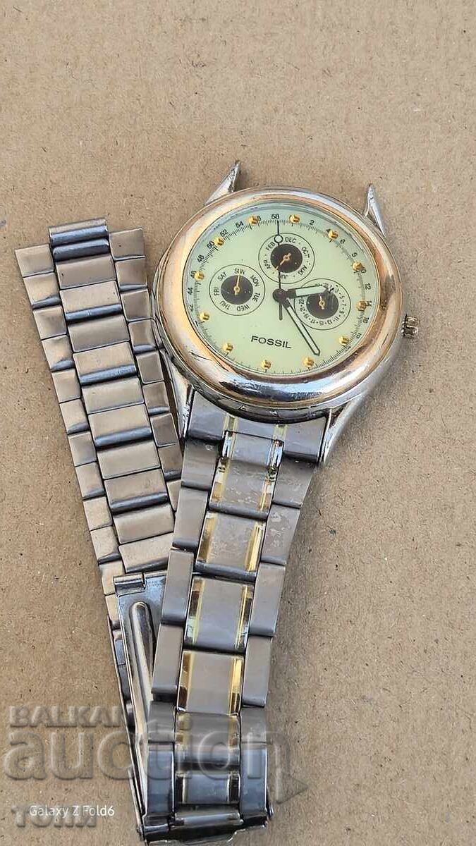 Auction  FOSSIL QUARTZ RARE I DON'T KNOW IF IT WORKS BZC !!!!