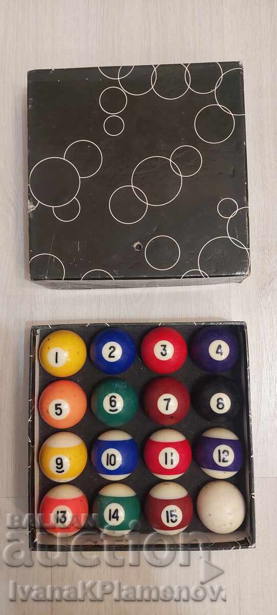 Δημοπρασία Μπάλες μπιλιάρδου για γνώστες Δημοπρασία Μπάλες μπιλιάρδου για γνώστες
