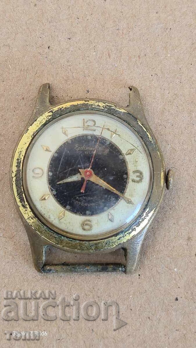 RARE GOLD-PLATED WATCH WORKS WITHOUT WARRANTY BZC !!!! RARE GOLD-PLATED WATCH WORKS WITHOUT WARRANTY BZC !!!!