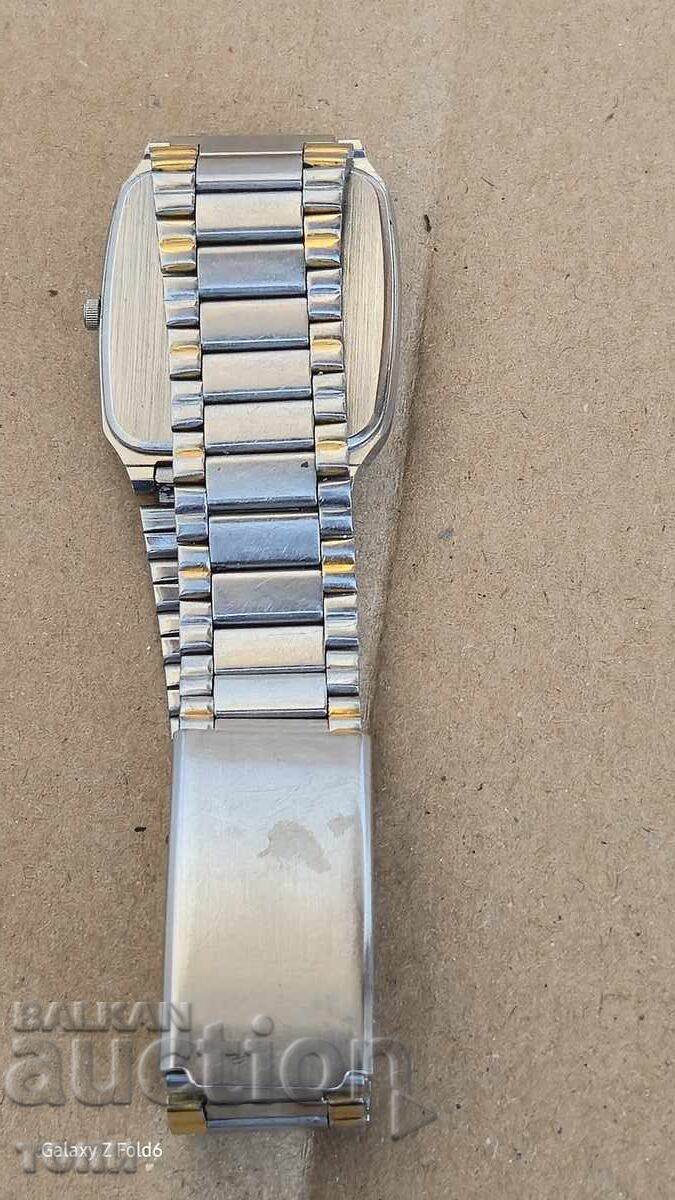 Delivery of RARE ORIENT QUARTZ JAPAN WORKS WITHOUT WARRANTY BZC !!!!