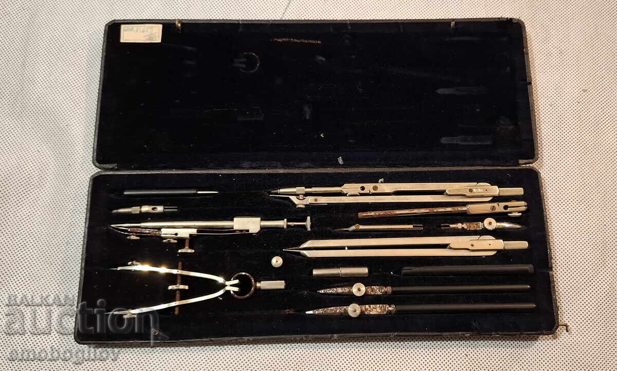 Δημοπρασία Παλιά Μαρκόβια Σχεδιαστικά Εργαλεία Δημοπρασία Παλιά Μαρκόβια Σχεδιαστικά Εργαλεία