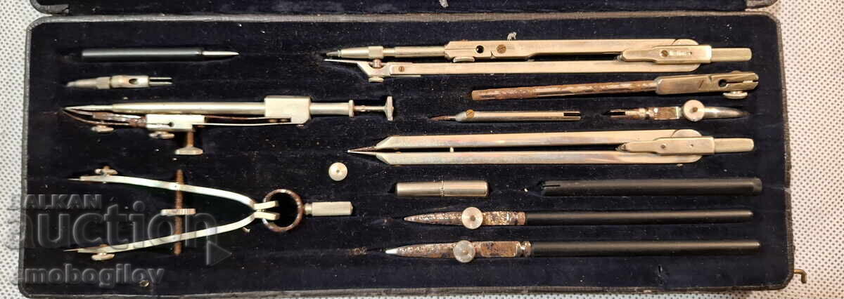 Παράδοση Παλιά Μαρκόβια Σχεδιαστικά Εργαλεία Παράδοση Παλιά Μαρκόβια Σχεδιαστικά Εργαλεία