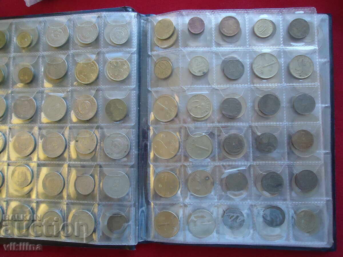 Delivery of Social coins 240 pieces with album Delivery of Social coins 240 pieces with album