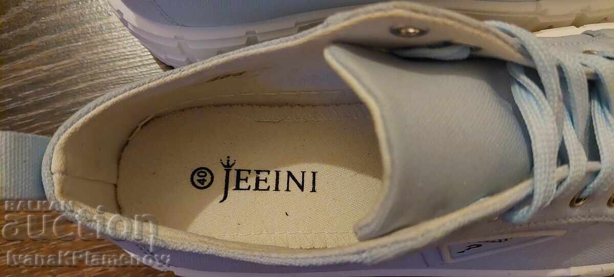 Licitație Pantofi damă GUESS noi numărul 40