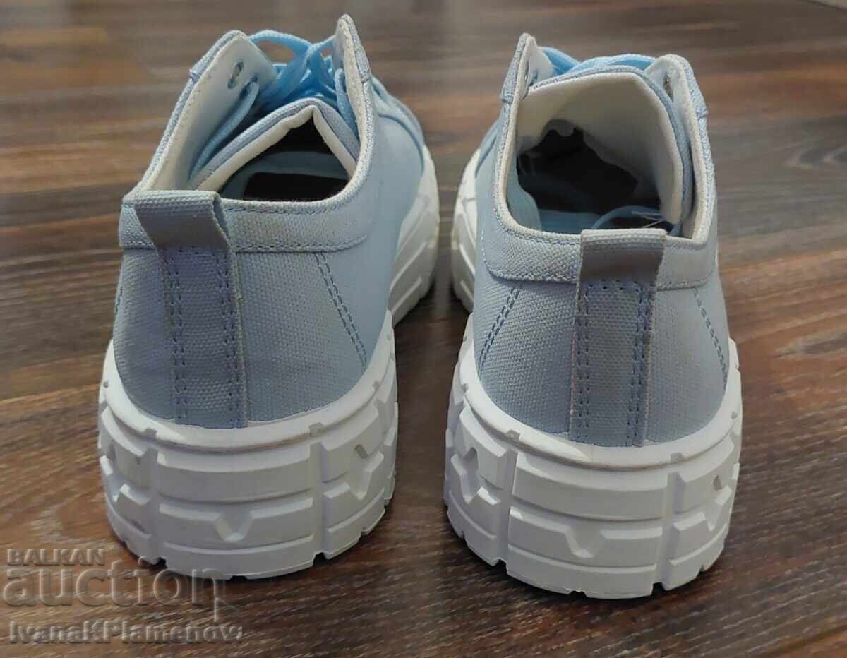 Παπούτσια γυναικεία GUESS καινούργια νούμερο 40 - 6 Παπούτσια γυναικεία GUESS καινούργια νούμερο 40 - 6