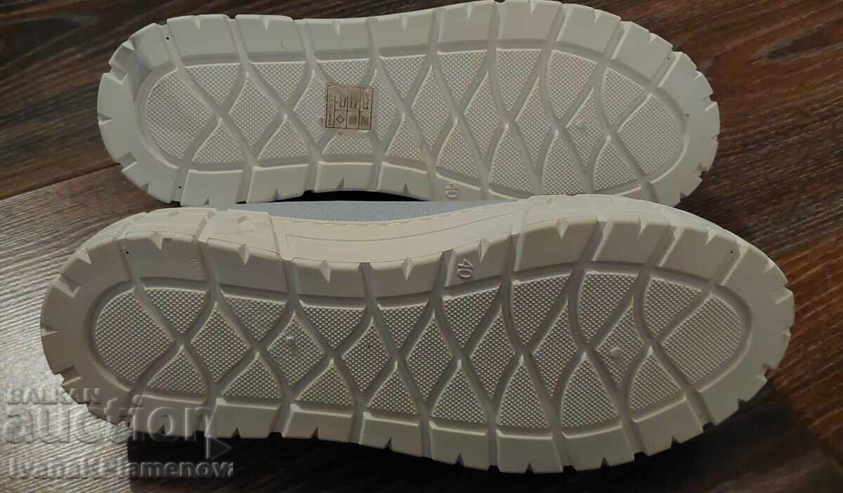 Women's GUESS shoes, new, size 40 - 7