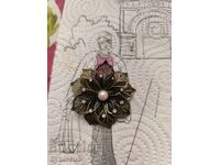 Imported brooch Western Europe new filigree