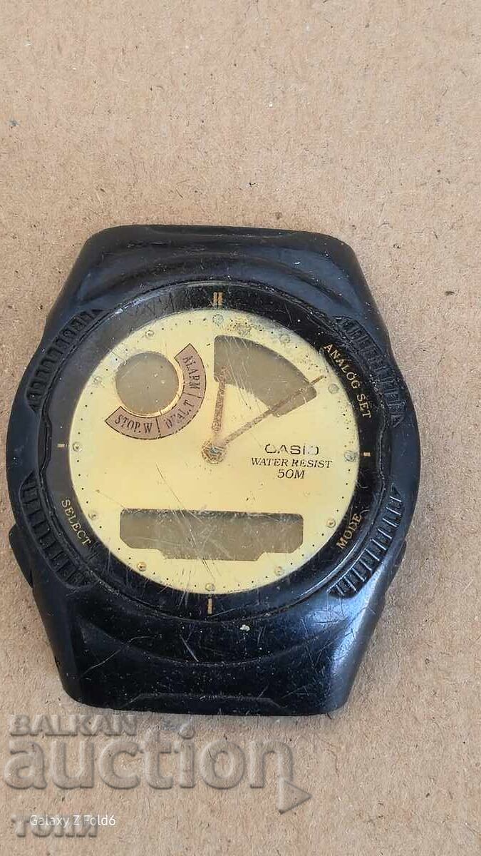 CASIO LED QUARTZ JAPAN RAR NU ȘTIU DACĂ FUNCȚIONEAZĂ FĂRĂ PREȚ !!!! cu preț 5.51 BGN | € 2.82