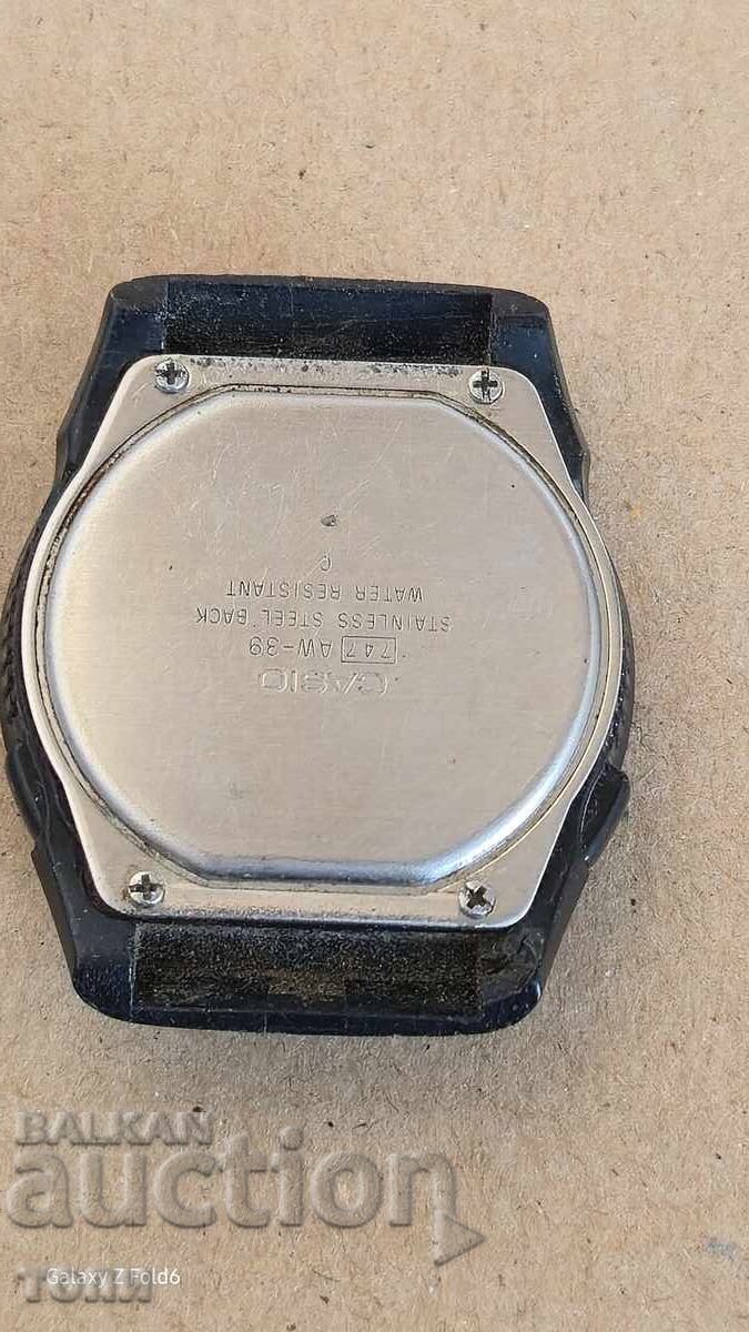 Licitație CASIO LED QUARTZ JAPAN RAR NU ȘTIU DACĂ FUNCȚIONEAZĂ FĂRĂ PREȚ !!!!