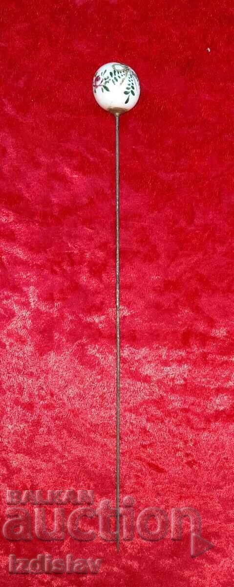 Старинна игла за шапка с цена € 62.00 | 121.26 лв.