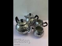 Μεταλλικό σετ τσαγιού και καφέ