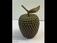 Μεταλλικό μήλο