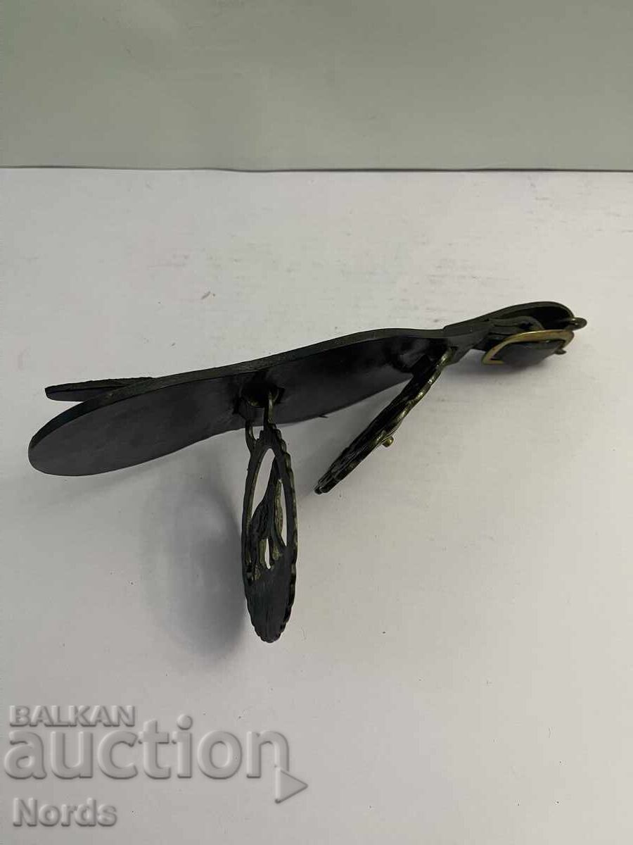 Δημοπρασία Κάθε ζώνη με μενταγιόν για άλογα