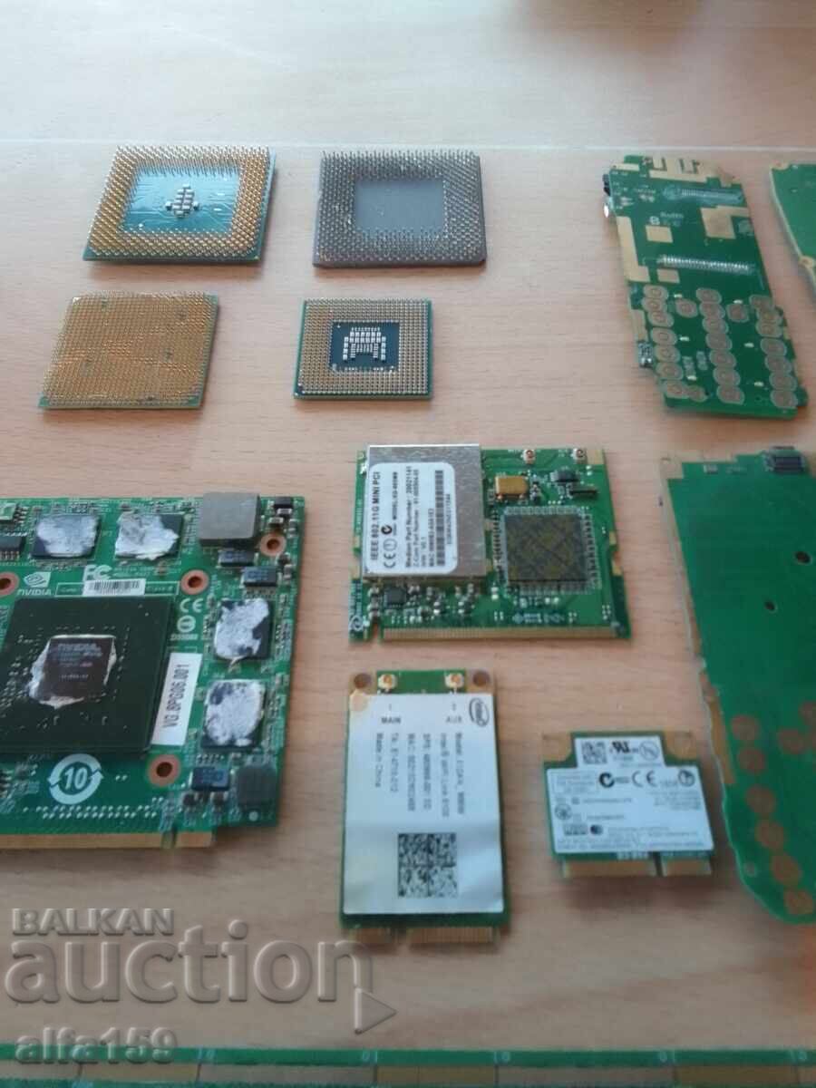 Lot of processors and boards for electronic scrap with price 30.00 BGN | € 15.34 Lot of processors and boards for electronic scrap with price 30.00 BGN | € 15.34