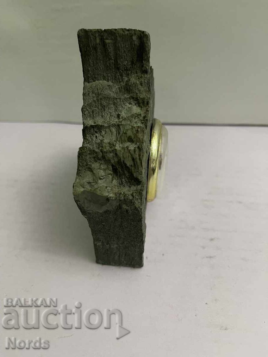 Δημοπρασία Βαρόμετρο σε πέτρα