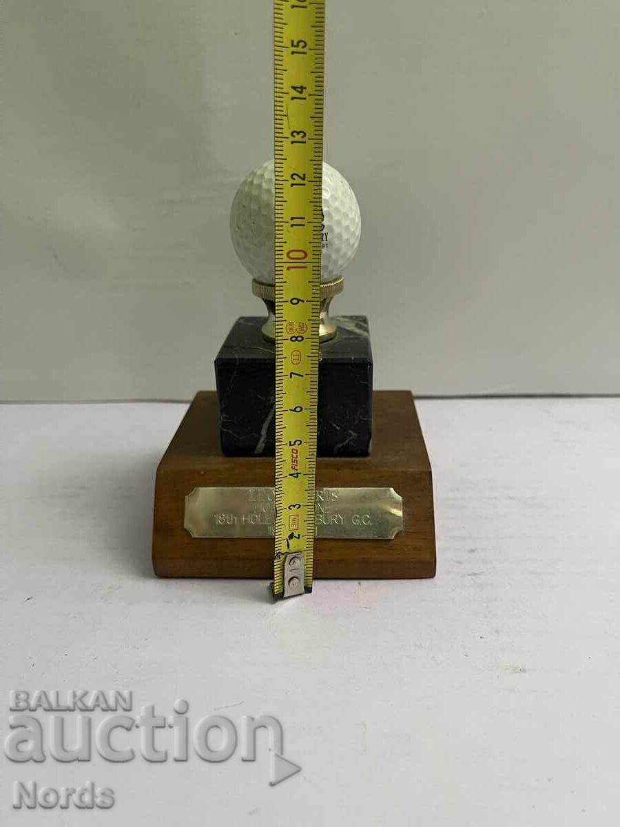 Παράδοση Τρόπαιο βραβείου γκολφ Παράδοση Τρόπαιο βραβείου γκολφ