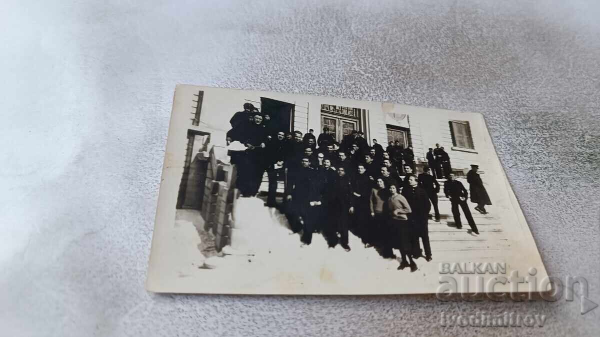 Fotografie Varna Elevi în fața școlii 1932