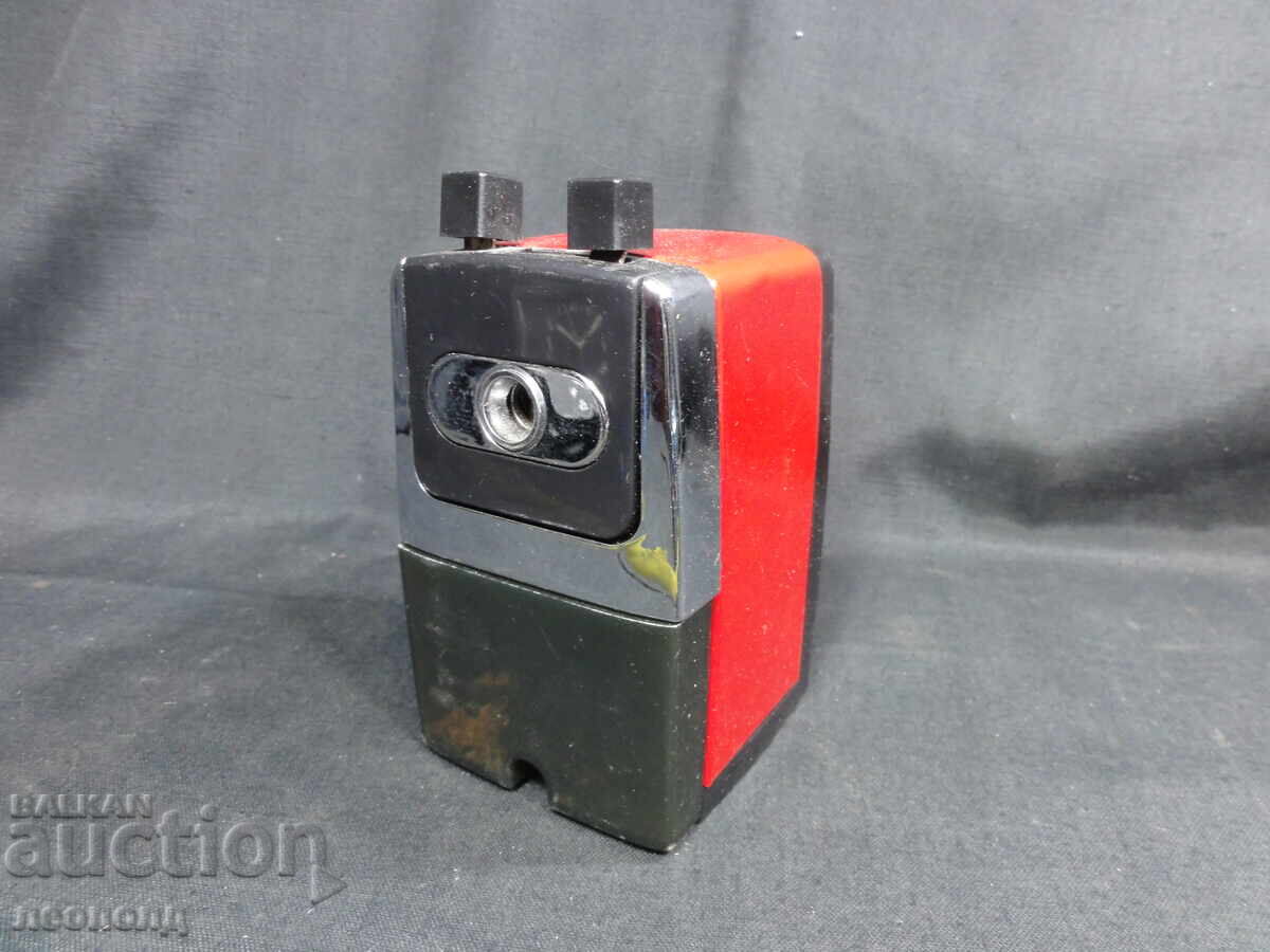 Auction  Old Retro Mechanical Pencil Sharpener