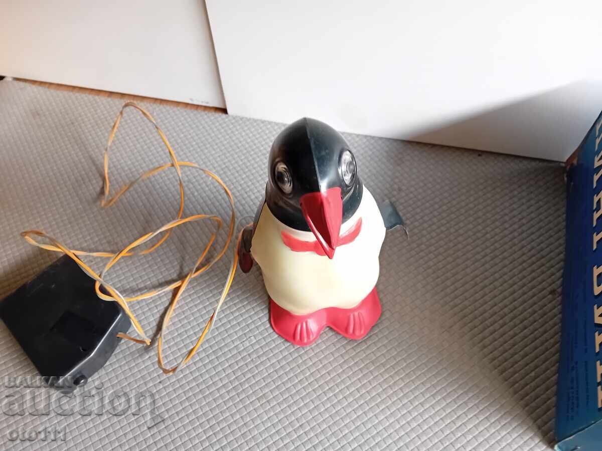 ΠΑΛΙΟ ΗΛΕΚΤΡΟΜΗΧΑΝΙΚΟ ΠΑΙΧΝΙΔΙ ΠΙΓΚΟΥΙΝ - ΕΣΣΔ - 6