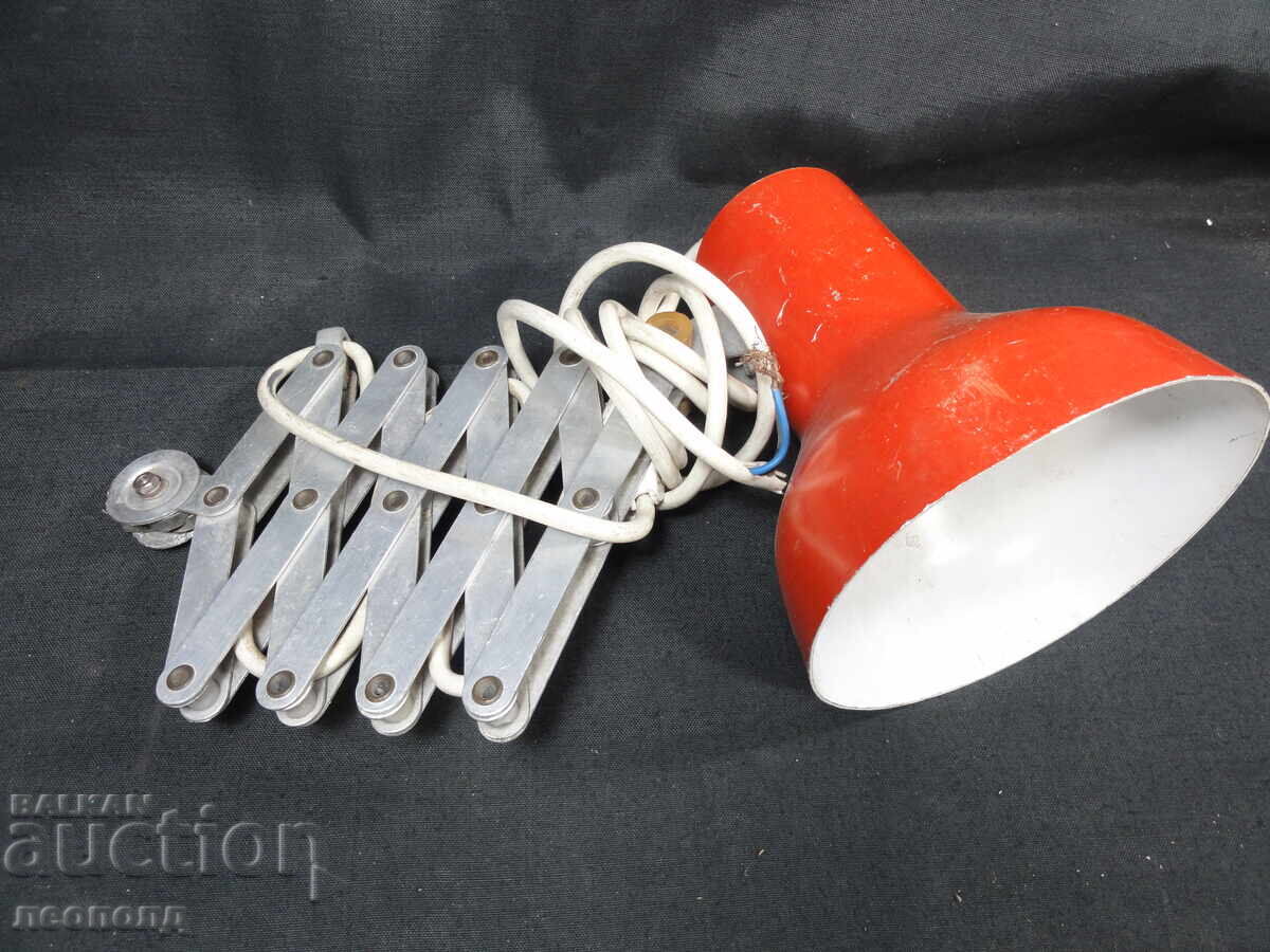 Old Retro Social Wall Extendable Work Lamp with price 6.00 BGN | € 3.07 Old Retro Social Wall Extendable Work Lamp with price 6.00 BGN | € 3.07