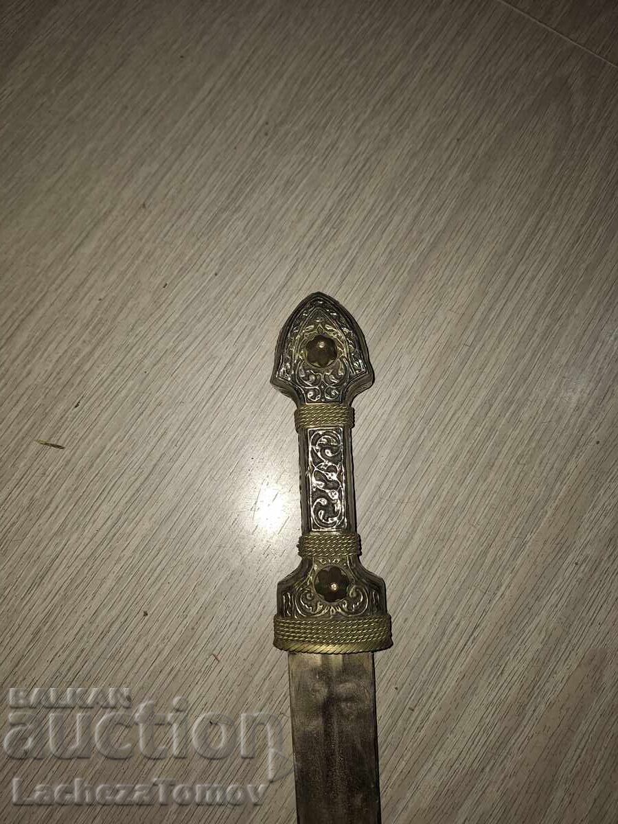 Доставка на Кама острие СССР Кавказ кинжал кания отлично състояние Доставка на Кама острие СССР Кавказ кинжал кания отлично състояние