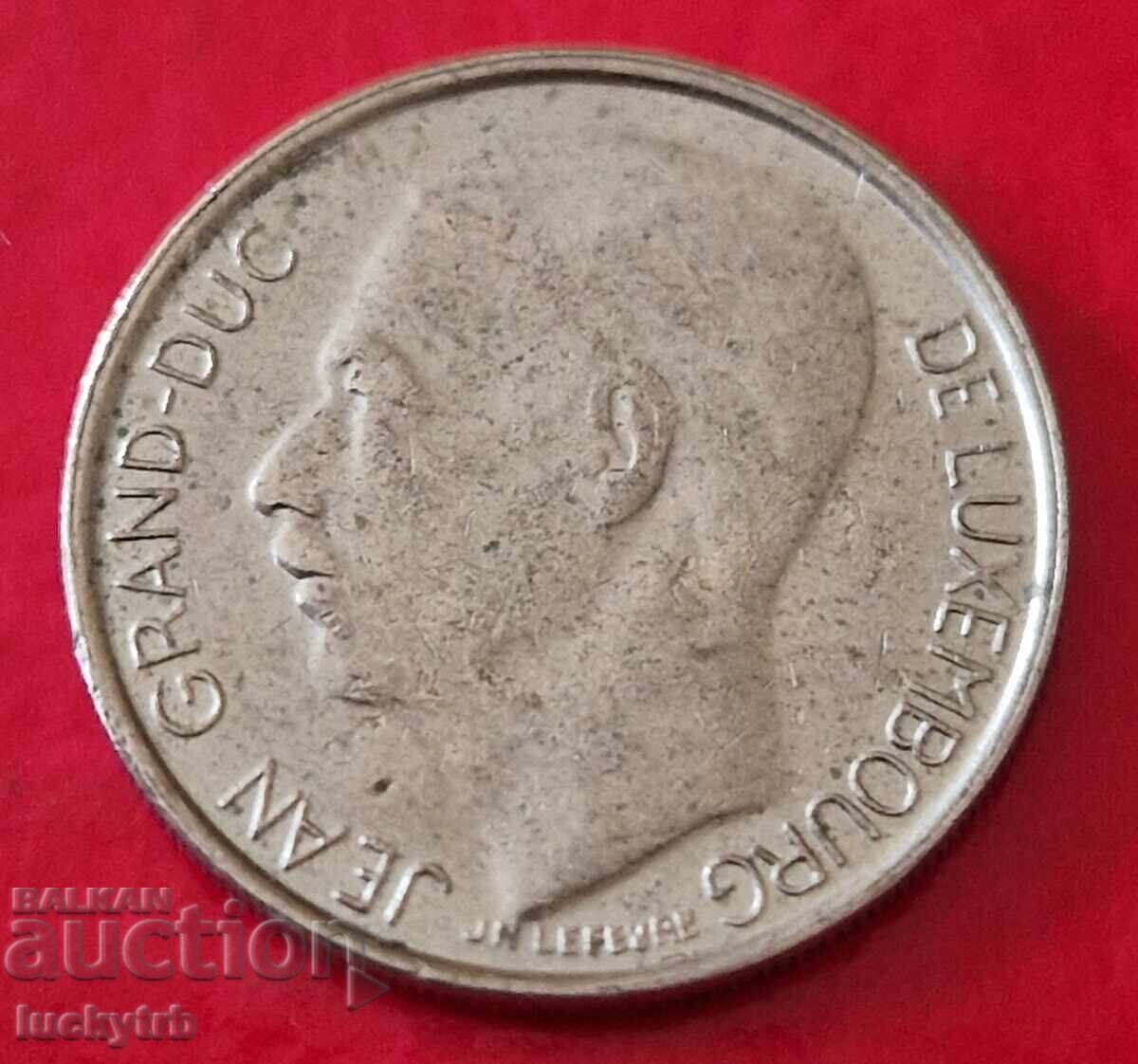 1 Franc 1986 - Luxembourg with price 1.00 BGN | € 0.51 1 Franc 1986 - Luxembourg with price 1.00 BGN | € 0.51