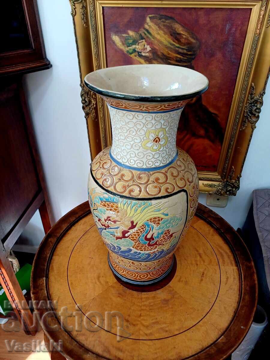 Beautiful and large vase with price 43.55 BGN | € 22.27 Beautiful and large vase with price 43.55 BGN | € 22.27