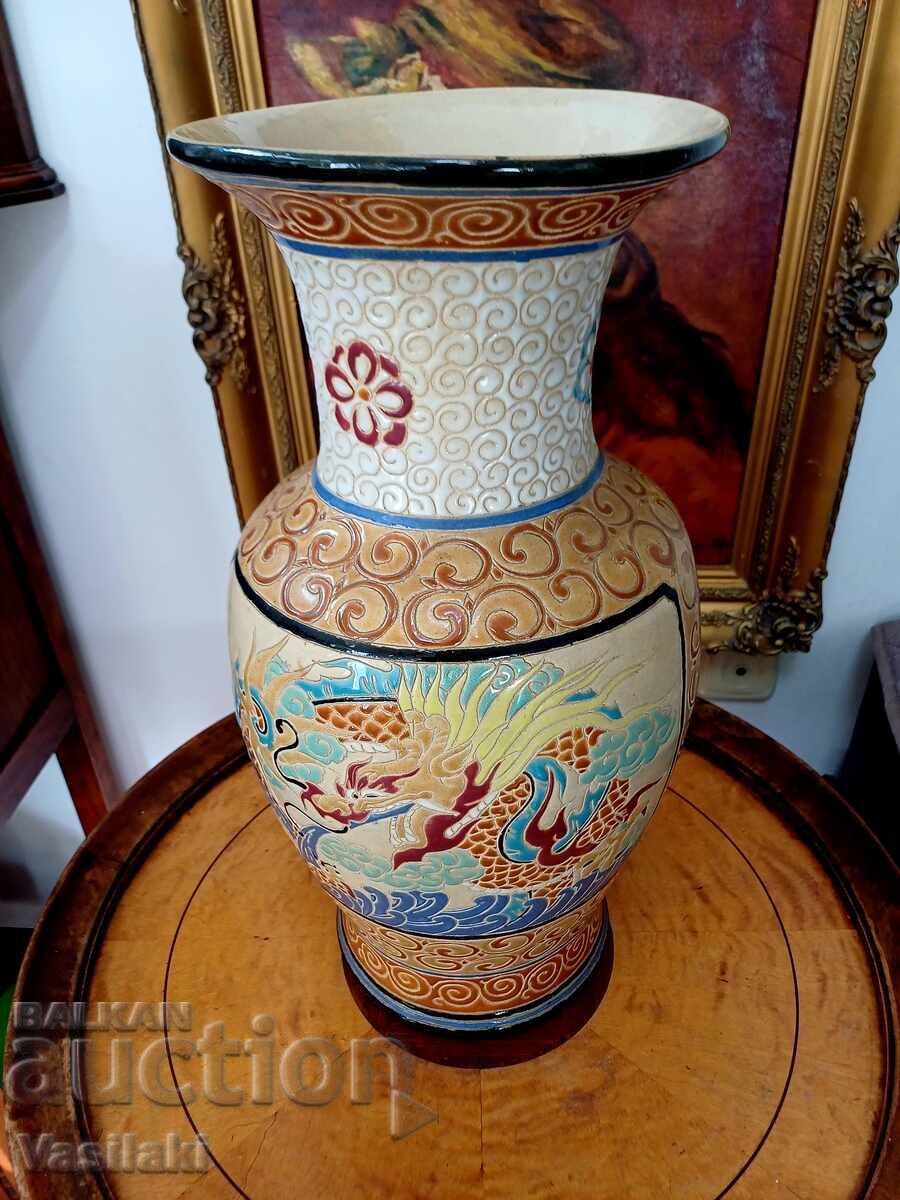Beautiful and large vase - 5 Beautiful and large vase - 5