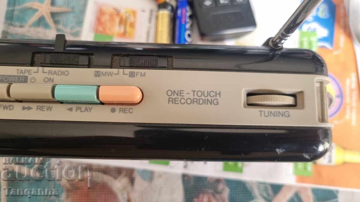 Auction  Sharp Radio