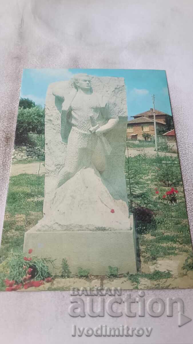 P K Strelcha Monumentul partizanului Boris Delov 1975