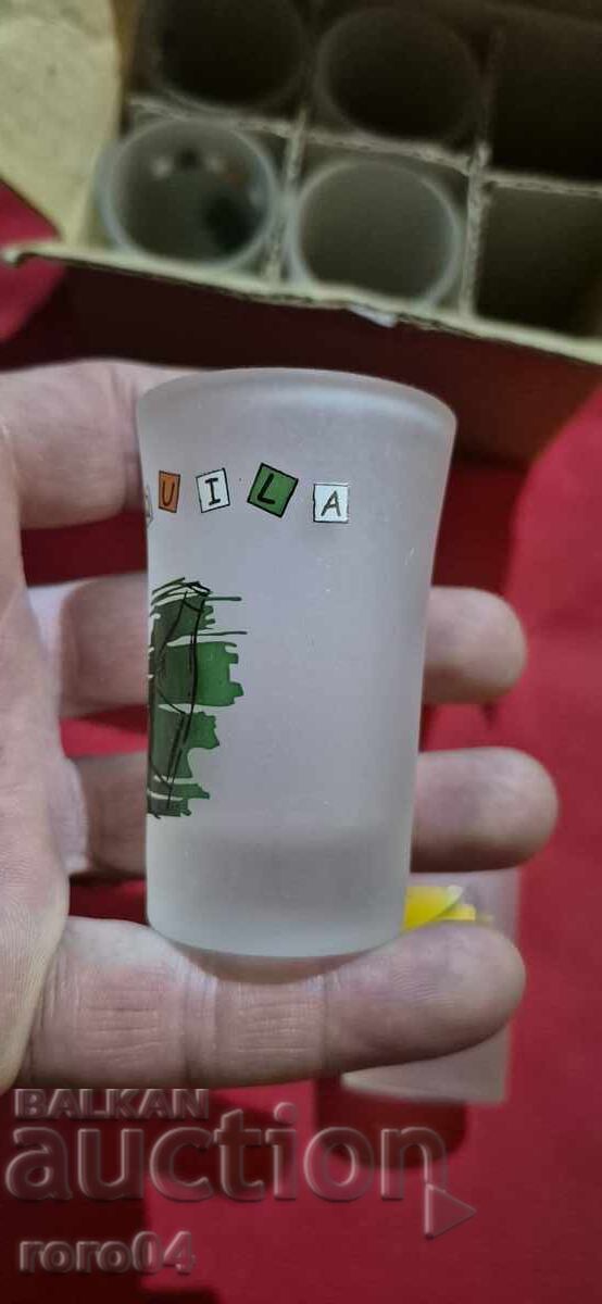 Livrarea PAHARE PENTRU TEQUILA - NOROC!