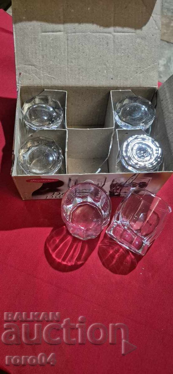 PAHARE PENTRU RAKIA - NOROC!