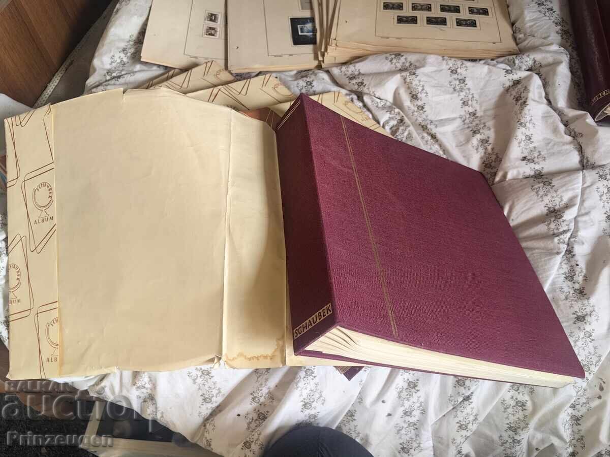 5 albume Schaubek BULGARIA 1945-1983 - ca noi cu preț € 86.92 | 170.00 BGN