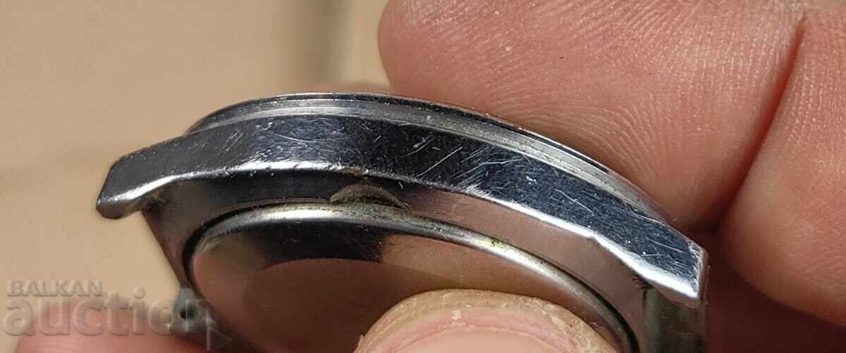 Delivery of ROCKET CALENDAR NON-WORKING MEN'S WATCH USSR FOR PARTS Delivery of ROCKET CALENDAR NON-WORKING MEN'S WATCH USSR FOR PARTS