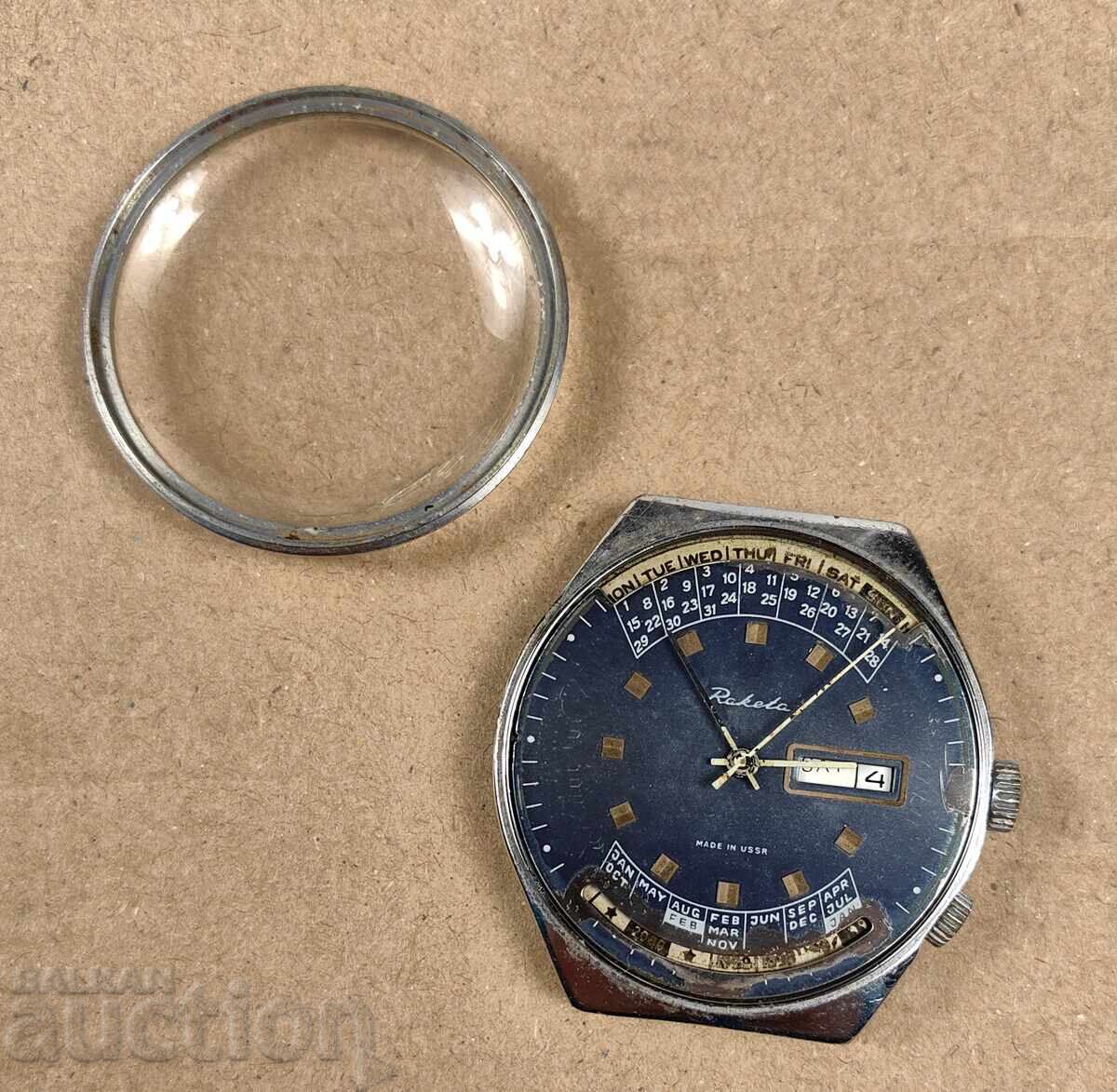 ROCKET CALENDAR NON-WORKING MEN'S WATCH USSR FOR PARTS ROCKET CALENDAR NON-WORKING MEN'S WATCH USSR FOR PARTS